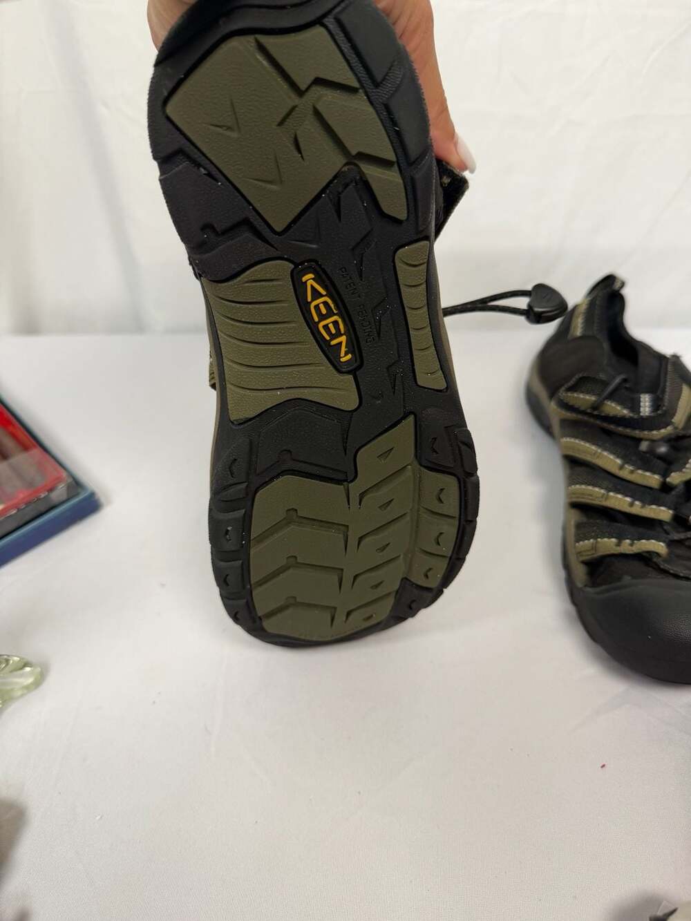 KEEN Newport H2 Youth Waterproof Hiking Sandals Black/Olive - Picture 3 of 4